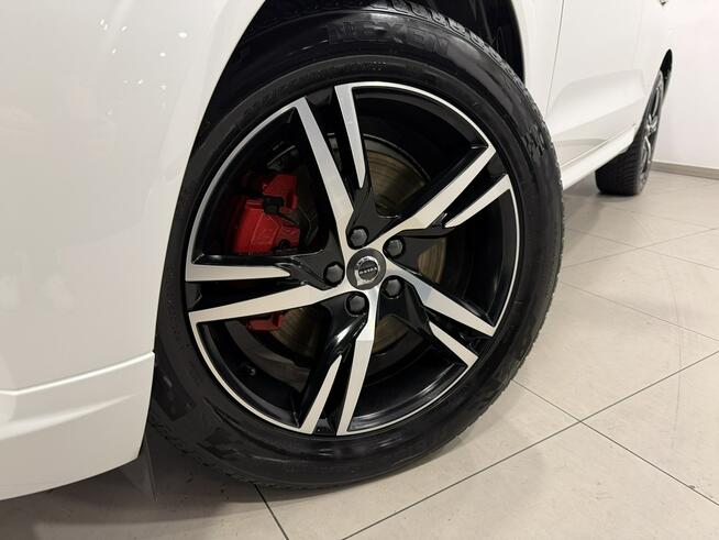 Volvo XC 60 R Design /  Automat/ D4 / FULL LED / wzorowy stan Korczyna - zdjęcie 3