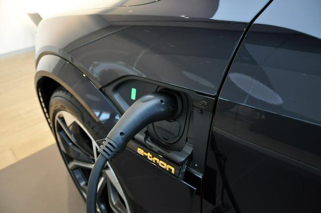 503KM Virtual DigitalMatrix Kamery360  Pneumatyka ACC AudiExclusive Kielce - zdjęcie 10