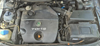 SKODA OCTAVIA 1900 TDI(110 KM-POMPA)+KLIMA !!! Głogów - zdjęcie 8