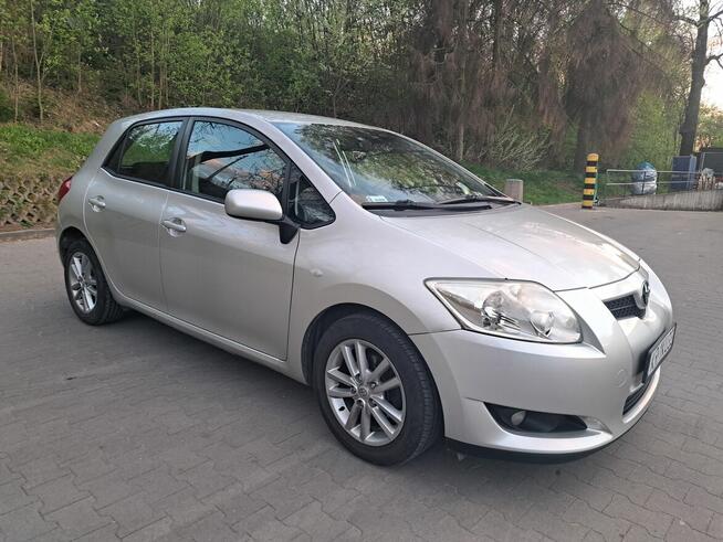 Toyota Auris 1.33 VVT-i 2009 Kraków - zdjęcie 3