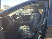 Volvo XC 60 Najwyższa wersja wyposażenia ULTRA / AWD / B5 Białystok - zdjęcie 6