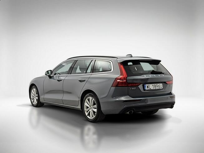 Volvo V60 B3 B Momentum Pro aut ! Z Polskiego Salonu ! Faktura Vat ! Warszawa - zdjęcie 3