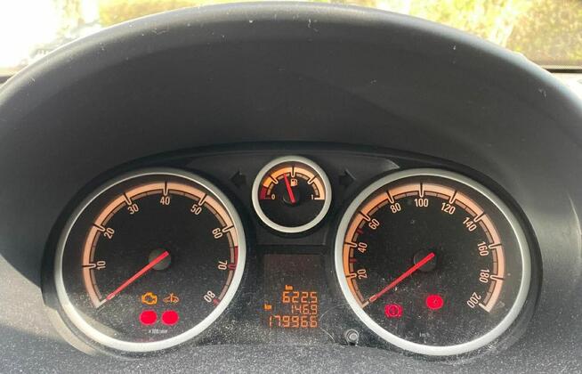 Syndyk sprzeda samochód osobowy Opel Corsa 2007 r. Białe Błota - zdjęcie 9