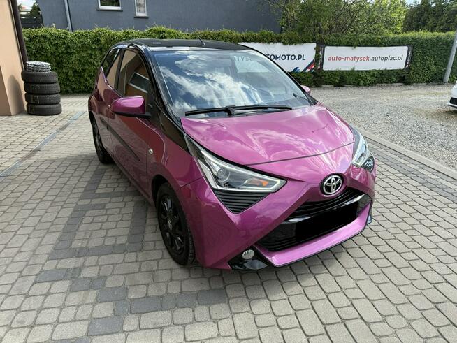 Toyota Aygo 1,0 72  Klima  Kamera  CarPlay Orzech - zdjęcie 3
