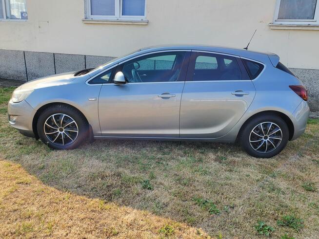 Opel Astra J 1.7 Cdti Rzeszów - zdjęcie 7