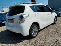 Toyota Verso 1.8 Automat , 7miejsc, przebieg 55tys.Navi Salon Warszawa - zdjęcie 4