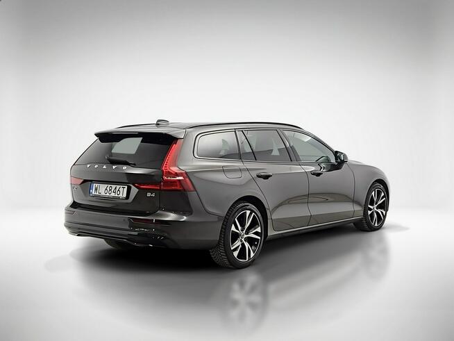Volvo V60 B4 D Plus Dark aut ! Z Polskiego Salonu ! Faktura Vat ! Warszawa - zdjęcie 5