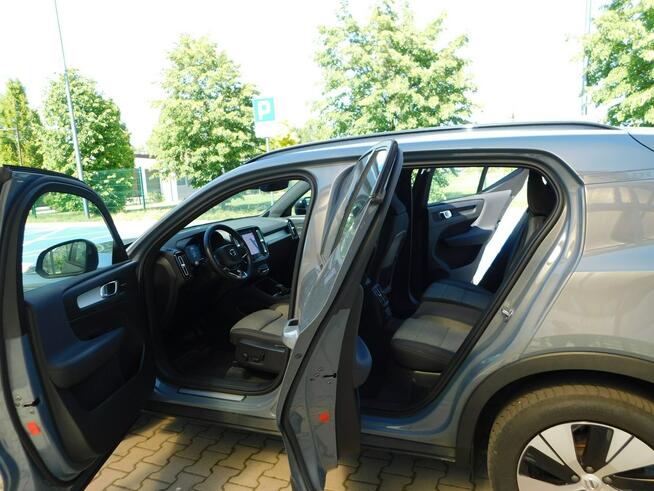 Volvo XC 40 1,5T4 z Gwarancją Bezwypadkowy Model 2024r Żyrardów - zdjęcie 8