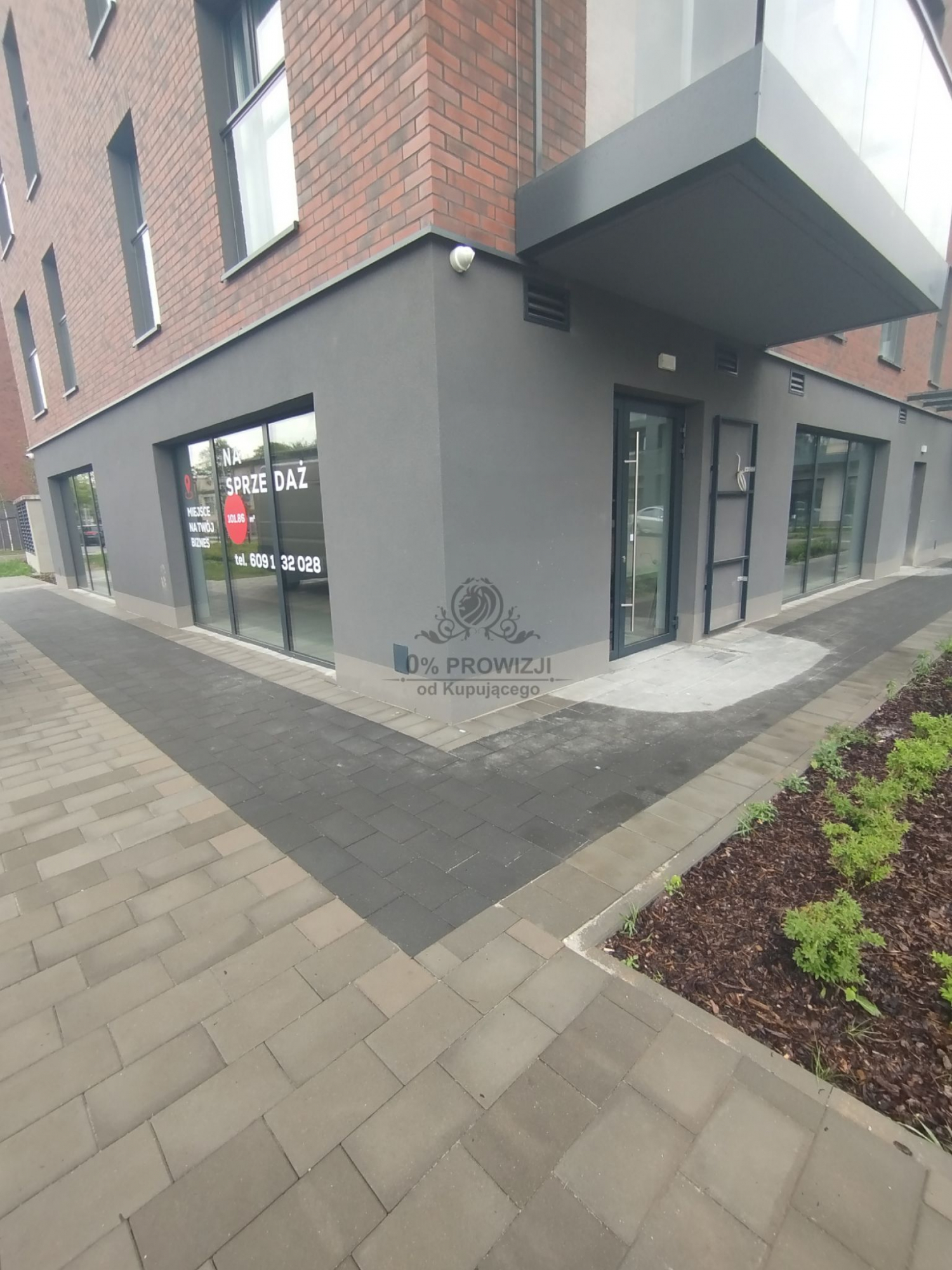 Piękny narożny lokal na każdy rodzaj działalności Wrocław - zdjęcie 1