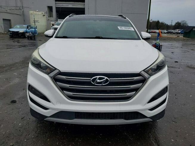 Hyundai Tucson / 4x4 / bogata wersja / niski przebieg / Tarnów - zdjęcie 3