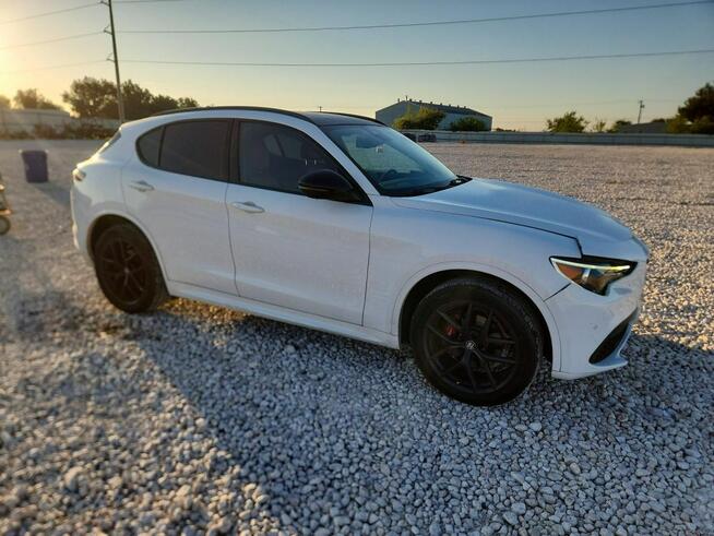 Alfa Romeo Stelvio Wersja Ti / AWD / niski przebieg Wrocław - zdjęcie 3