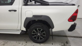 Toyota Hilux 2.8 D-4D Double Cab Invincible 4x4 aut Grójec - zdjęcie 9