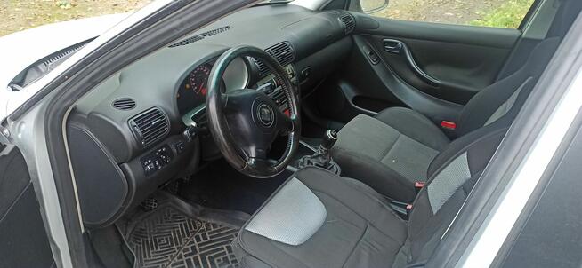 Seat Leon • Sprawny • LPG do 2027 • Zadbany • Nokian zimowe Kamionka-Kolonia - zdjęcie 1