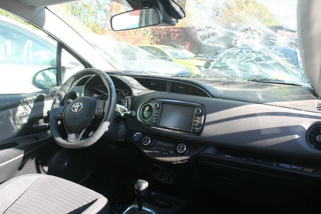 Toyota Yaris Ostrów Wielkopolski - zdjęcie 7