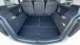 Volkswagen Touran Benzyna 7 Miejsc Zarejestrowany Ubezpieczony Elbląg - zdjęcie 12