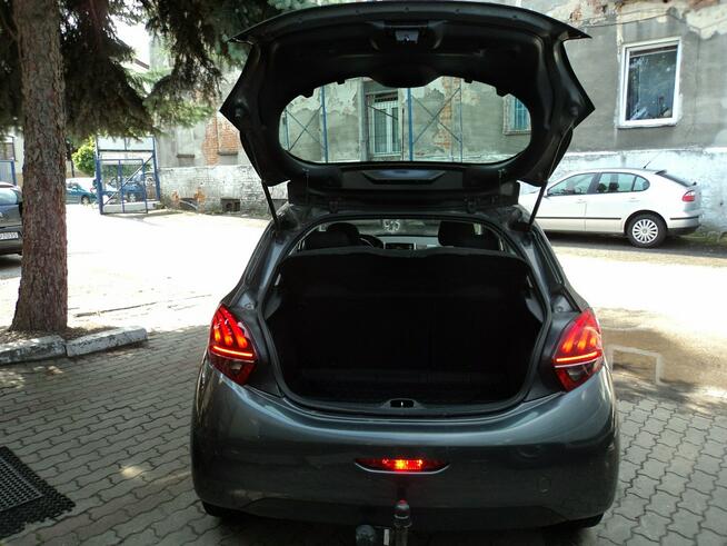 sprzedam peugeota 208 z 16r  nowiutki akumulator zakupiony Lublin - zdjęcie 7