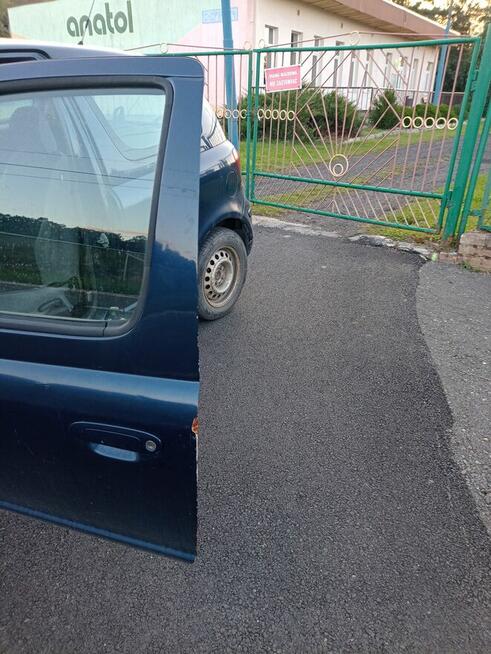 Toyota Yaris Poręba - zdjęcie 10