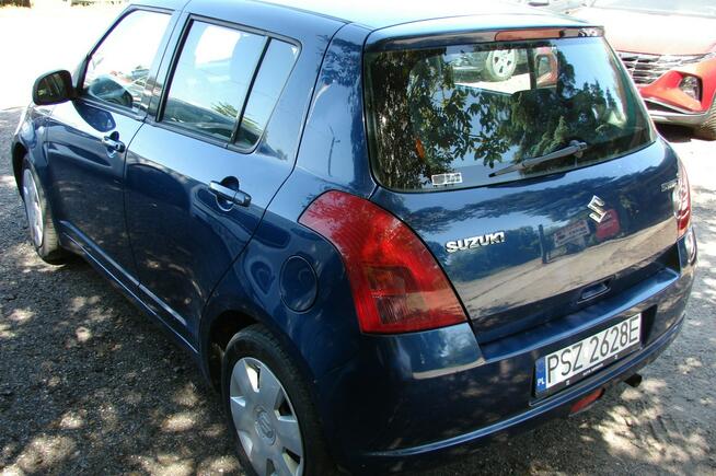 Suzuki Swift 1,3 E 92KM , z grudnia 2007 Piła - zdjęcie 4