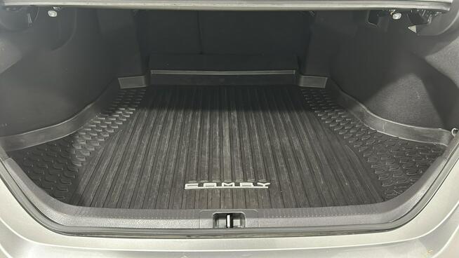Toyota Camry  Hybrid Comfort CVT Warszawa - zdjęcie 11