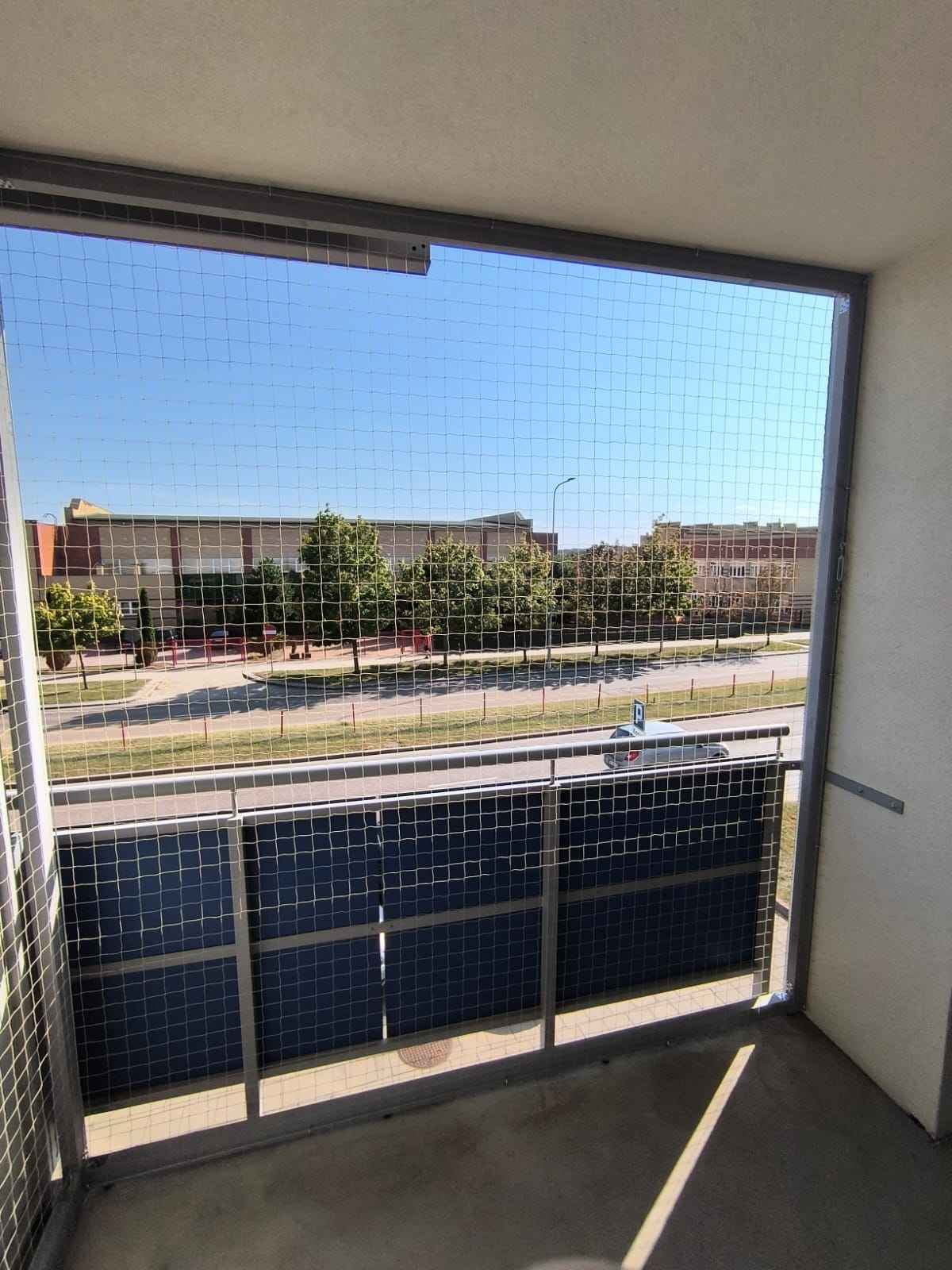 Zabezpieczamy balkony siatkami - bez wiercenia!!! Białystok - zdjęcie 1