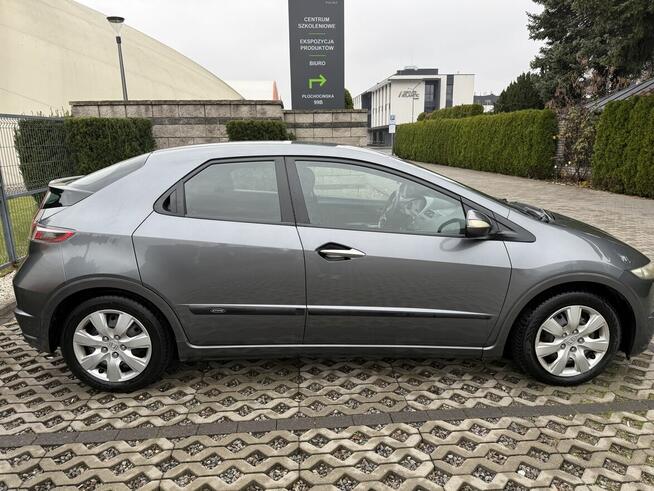 Honda Civic 1.4 i-VTEC • 2011 rok • Benzyna • Białołęka - zdjęcie 5