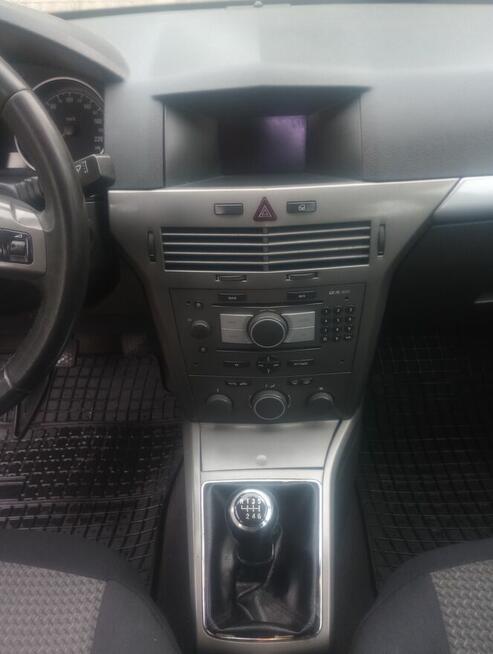 ZADBANA ASTRA z 2006 r diesel 1,9 !!! Ruda Śląska - zdjęcie 6