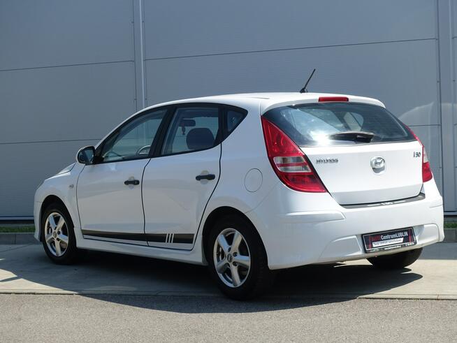Hyundai i30 1.4 Ben.110KM/Klimatronik/Ks.Serwisowe Lublin - zdjęcie 9