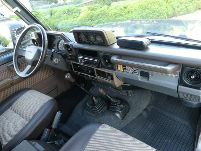 Toyota Land Cruiser Dąbrówka Wielka - zdjęcie 8