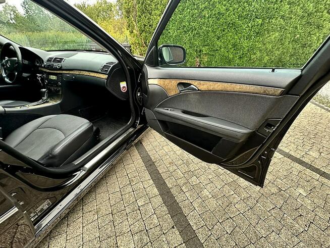 Mercedes E200 Kompresor 184KM Avantgarde Lift Automat Sedan Opłacony Wrocław - zdjęcie 11