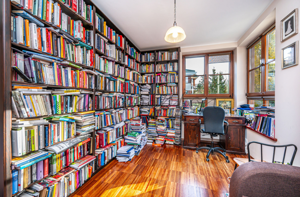 Apartament w ciszy i zieleni na zamkniętym osiedlu Konstancin-Jeziorna - zdjęcie 3