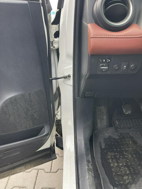 Toyota RAV-4 Prestige 4x4 Skóra Kamera Podgrzewanie 152KM Gliwice - zdjęcie 6
