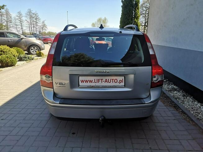 Volvo V50 1.8 125KM Klimatronic   Alu 17 Xenony  Serwis Strzegom - zdjęcie 7
