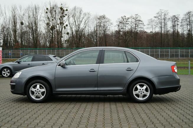 Volkswagen Jetta 1,9 TDI 105 KM 11 LAT JEDEN WŁAŚCICIEL Goczałkowice-Zdrój - zdjęcie 8