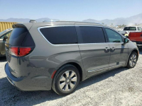 Chrysler Pacifica / LIMITED / Hybryda / Kanada / niski przebieg Tarnów - zdjęcie 4