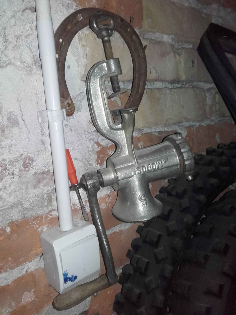 Maszynka do mięsa i podkowa Bielany - zdjęcie 1