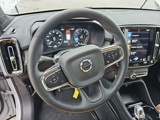 Volvo XC 40 INSCRIPTION / AWD / T5 / niski przebieg Chwaszczyno - zdjęcie 8