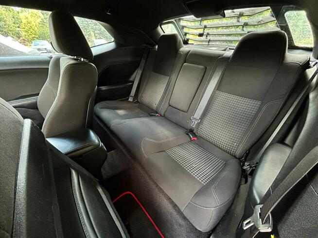 Dodge Challenger 3.6 V6 309KM | Pakiet wizualny SRT| Oklejony folią Szczecin - zdjęcie 12