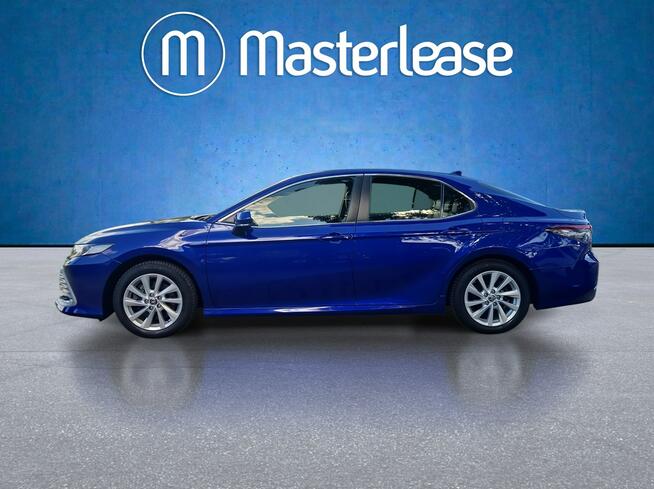 Toyota Camry 2.5 Hybrid Comfort CVT ! Z Polskiego Salonu ! FV 23 % ! Warszawa - zdjęcie 8