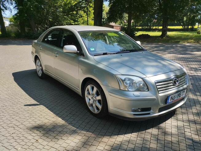 Toyota Avensis 2005 2.0 Benzyna Dębica - zdjęcie 1