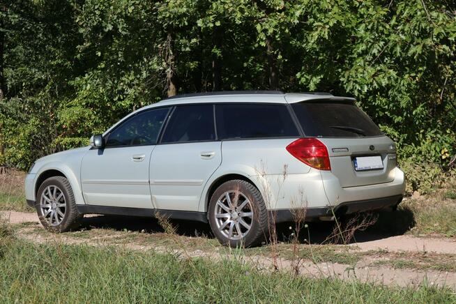 Subaru Legacy Outback 2005r. 2,5 Benzyna Manual 4X4 Warszawa - zdjęcie 4