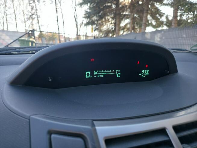 Toyota Yaris 1.0 Benzyna | Serwisowany | Gwarancja | Piekoszów - zdjęcie 9