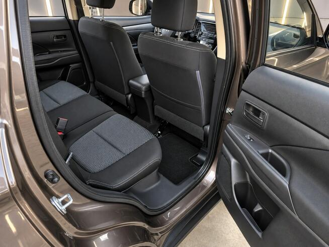 Mitsubishi Outlander 2.0 benzyna*bezwypadkowy*super stan*opłacony Żabno - zdjęcie 11