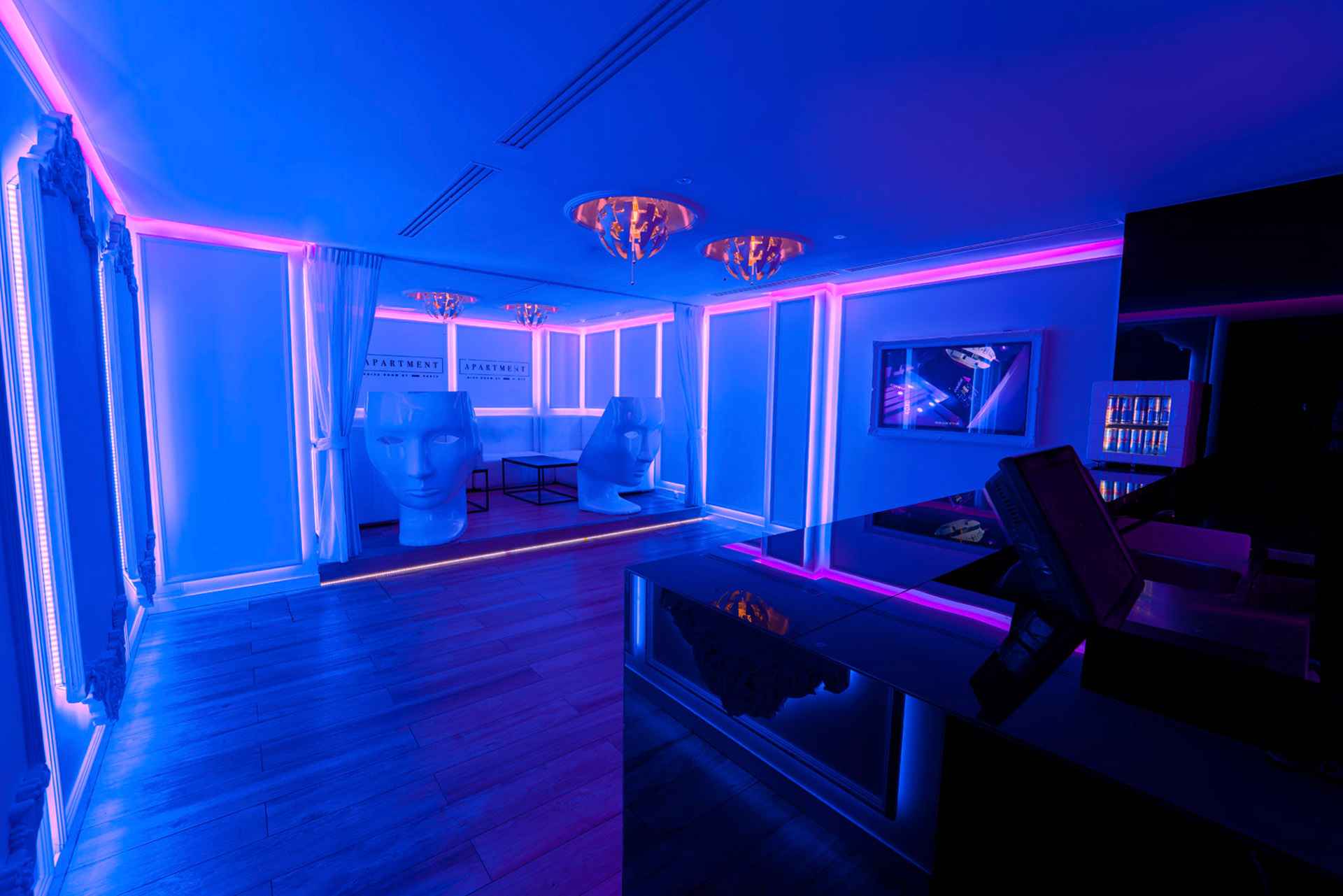 Sala na osiemnastkę - organizacja urodzin klub XOXO Party Śródmieście - zdjęcie 9