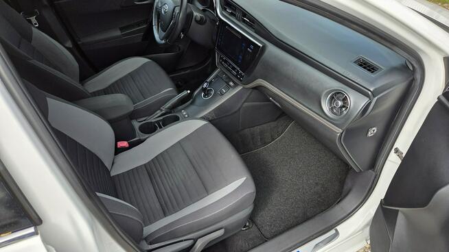 Toyota Auris 1.8 HSD 136KM PDC Serwisowany Kamera Ładny stan Otwock Mały - zdjęcie 8
