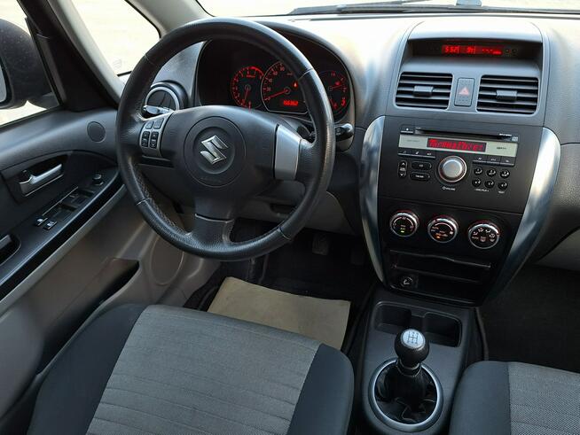 Suzuki SX4 * 4x4* 1.6benz * BARDZO ŁADNE* ALUfelgi* KLiMATRONiK* ESP * Olsztyn - zdjęcie 6