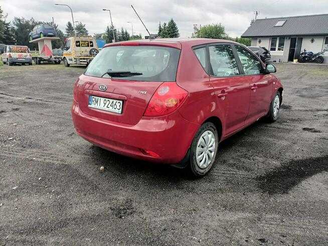 Kia Ceed 1.6 CRDI 115km 08r Tarnów - zdjęcie 4