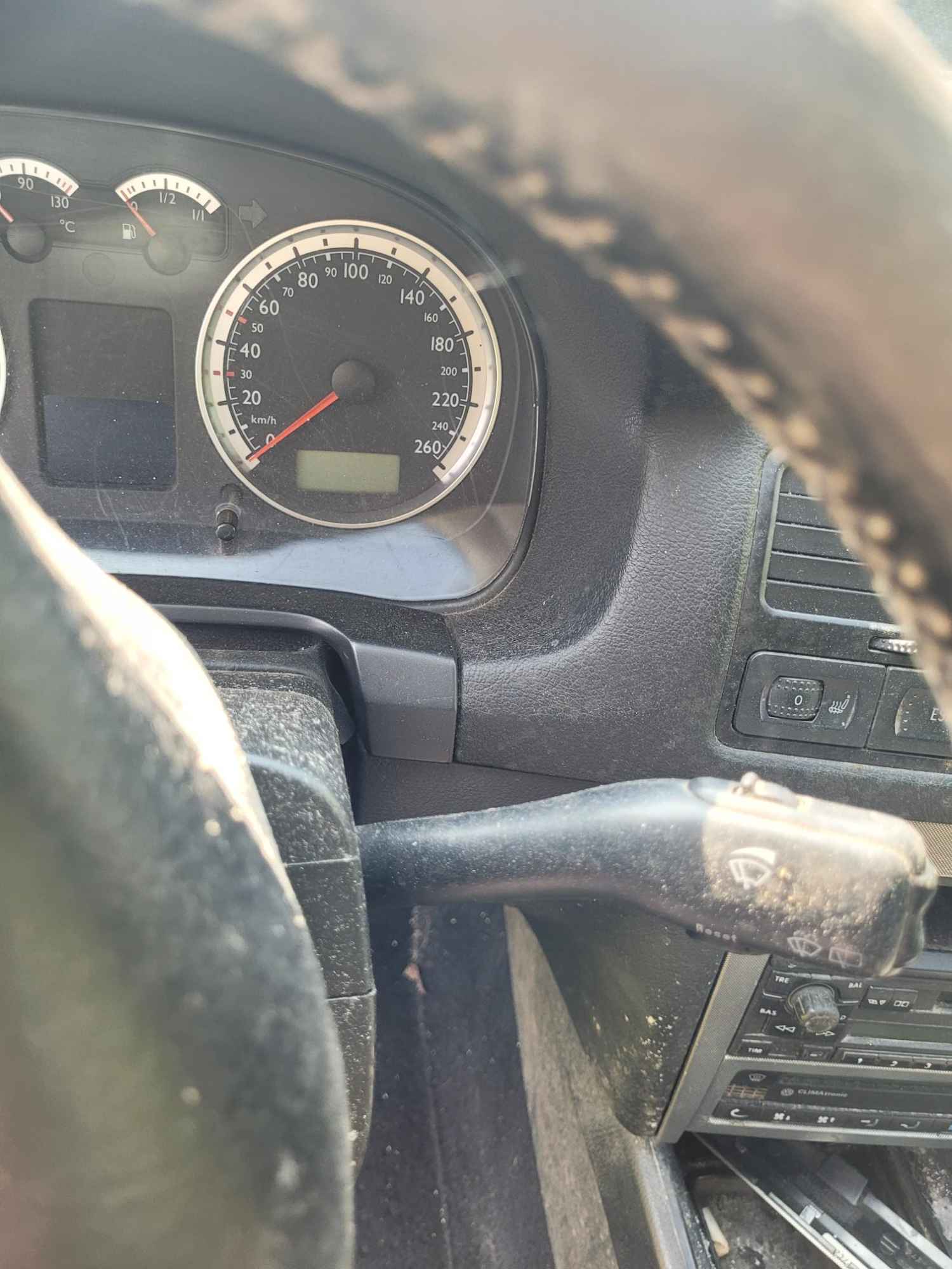 Syndyk sprzeda samochód osobowy marki: Volkswagen Bora z 2001 roku Śródmieście - zdjęcie 2