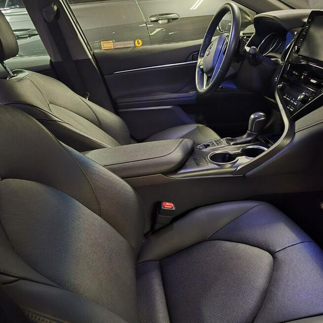 CAMRY 2,5 HYBRIDE 218KM EXECUTIVE Szczecinek - zdjęcie 12