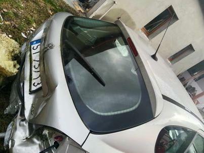 oferuję peugeota w całości z przeznaczeniem na części Sławków - zdjęcie 8