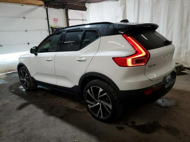 Volvo XC 40 / 4x4 / 2.0 247KM / Tarnów - zdjęcie 5